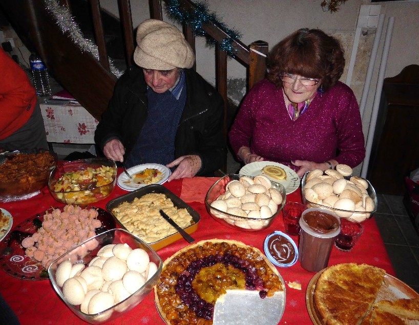 Michel et Micheline se chargent de tester tous les gteaux
